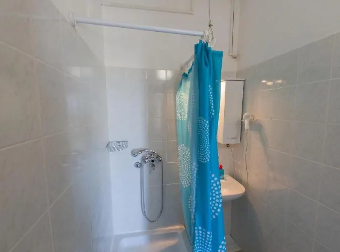 Apartment Ivanka Ap C Sa Grijanim Bazenom I Besplatnim Parkingom Murter