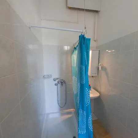 Apartament Ivanka Ap C Sa Grijanim Bazenom I Besplatnim Parkingom Murter