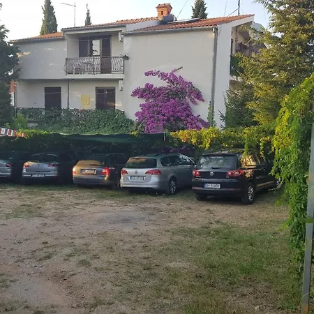 Apartament Ivanka Ap C Sa Grijanim Bazenom I Besplatnim Parkingom *