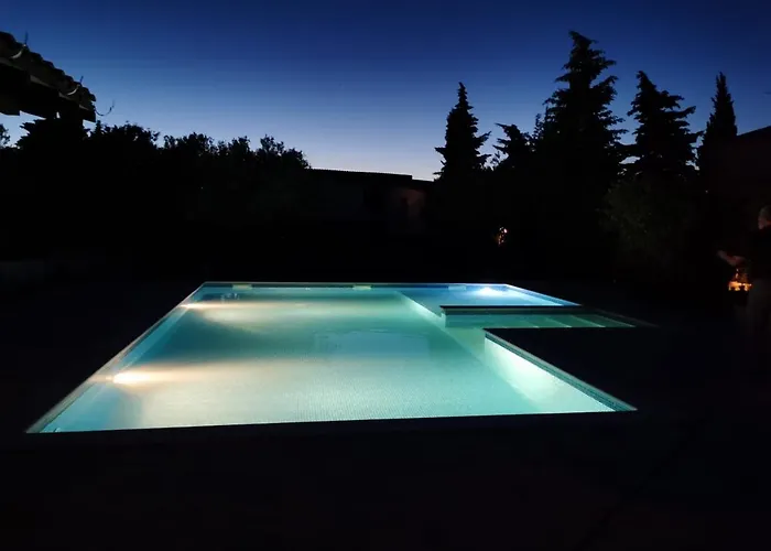 Ivanka Ap C Sa Grijanim Bazenom I Besplatnim Parkingom Apartman *